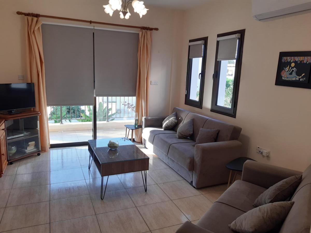 Marinea Beach Villas Klorakas Exterior photo
