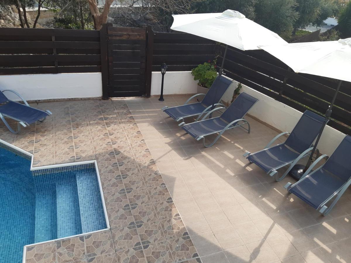Marinea Beach Villas Klorakas Exterior photo