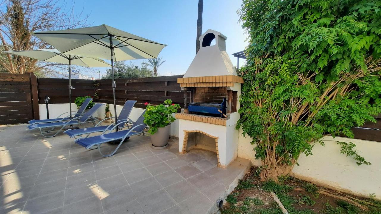 Marinea Beach Villas Klorakas Exterior photo