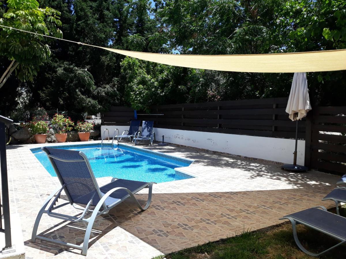 Marinea Beach Villas Klorakas Exterior photo